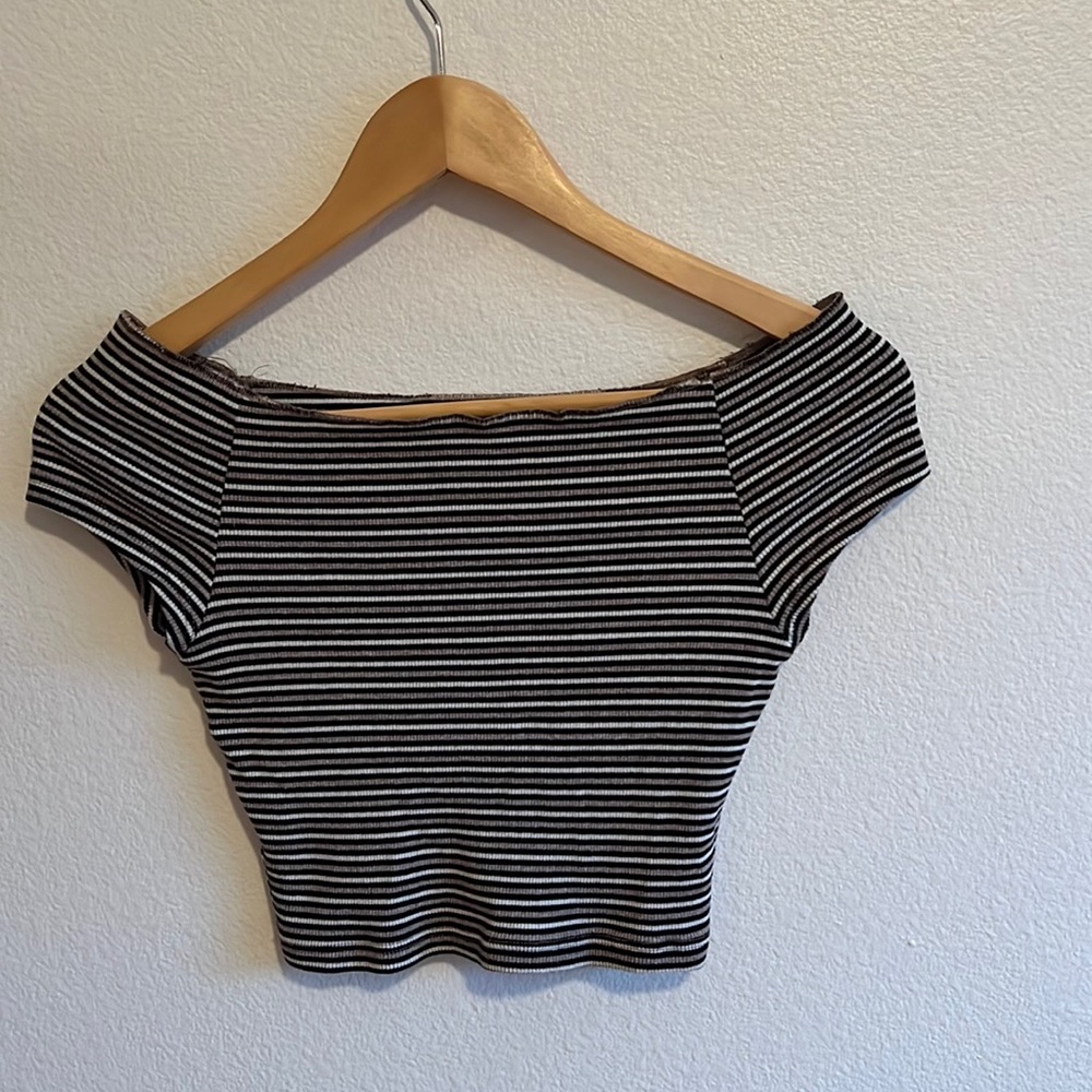 Cropped Striped Brandy Melville Top ✨💘